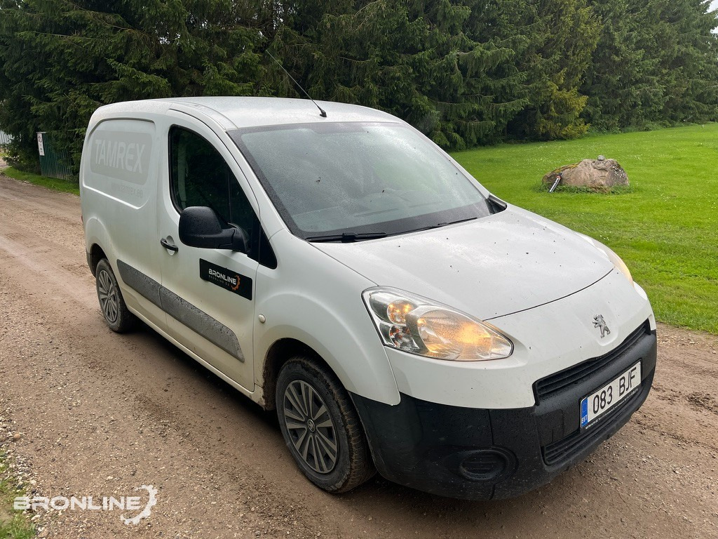 2013 Peugeot Partner 1.6d 55kW - فان المدمجة: صورة 2 2013 Peugeot Partner 1.6d 55kW - فان المدمجة: صورة 2