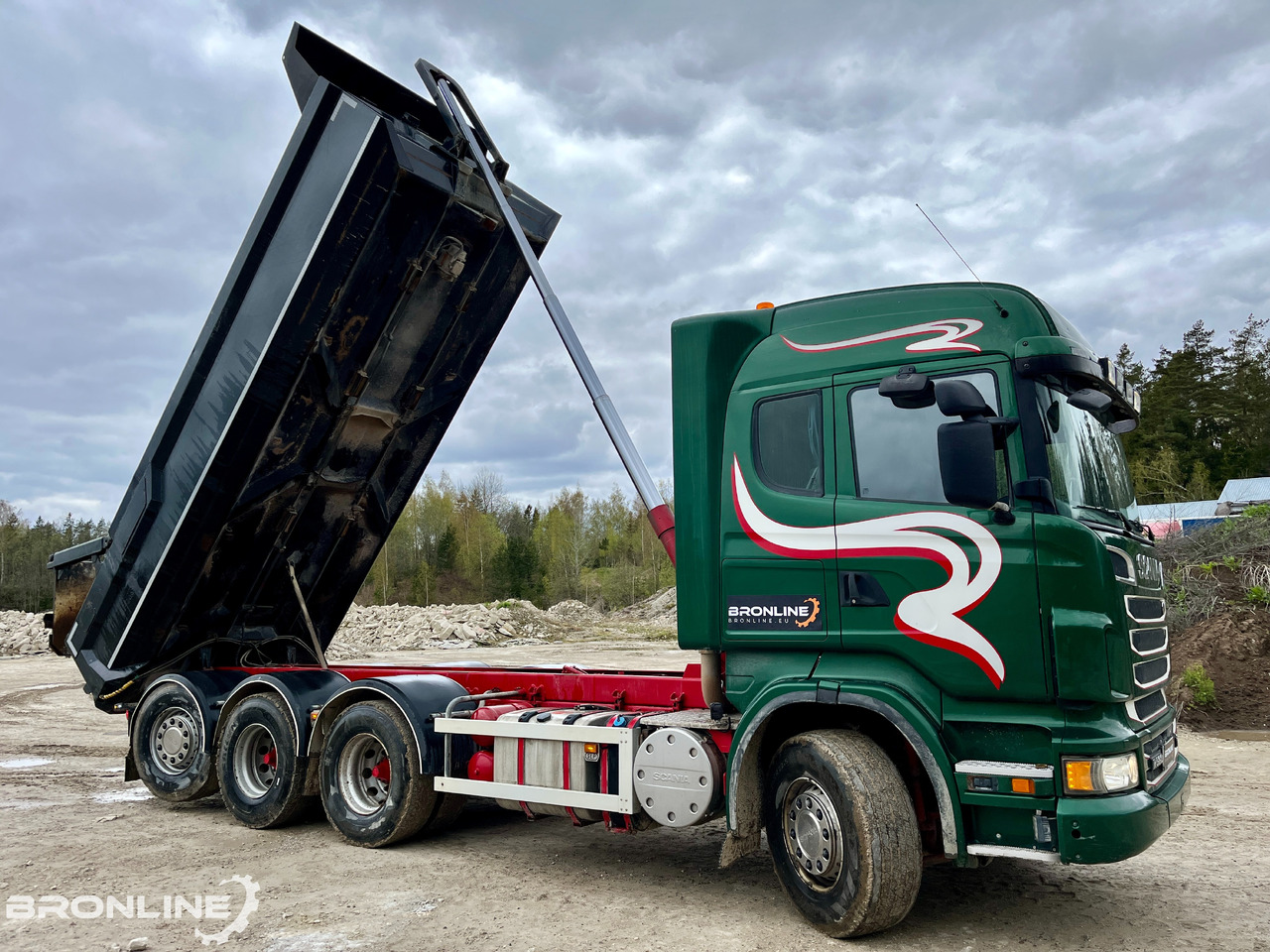 2013 V8 SCANIA R560 8X4 Tipper/Kallur/Retarder - شاحنة قلاب: صورة 4 2013 V8 SCANIA R560 8X4 Tipper/Kallur/Retarder - شاحنة قلاب: صورة 4