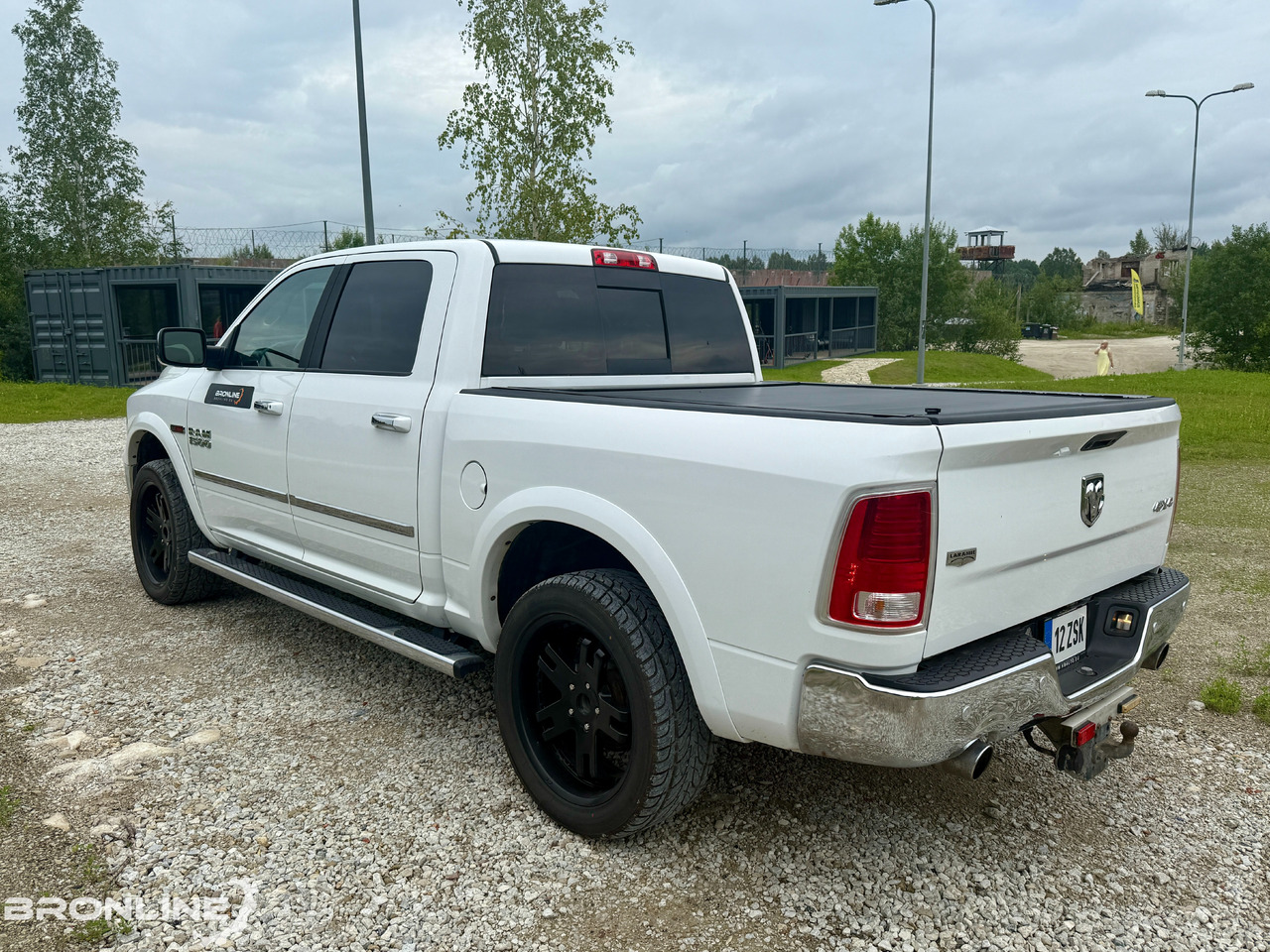 2016 RAM 1500 Laramie 3.0d 179kW N1G - سيارة: صورة 5 2016 RAM 1500 Laramie 3.0d 179kW N1G - سيارة: صورة 5