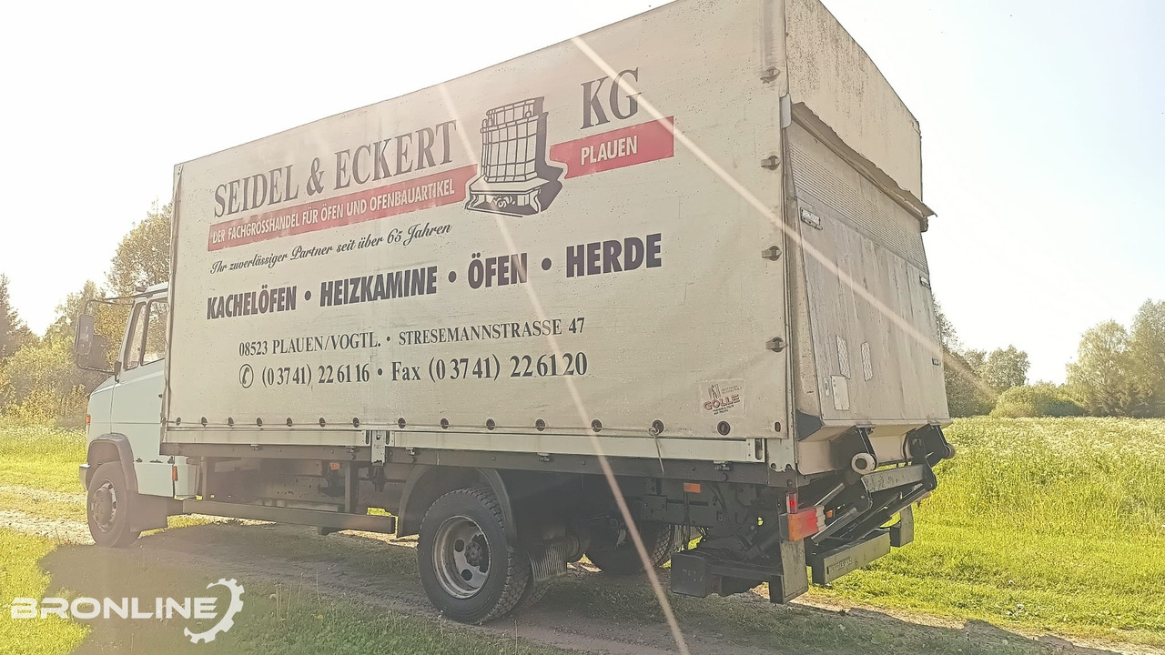 Mercedes-Benz Vario 812 4x2 tent box + lift N2 - شاحنة ستارة: صورة 3 Mercedes-Benz Vario 812 4x2 tent box + lift N2 - شاحنة ستارة: صورة 3