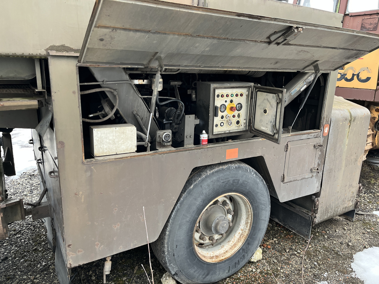 SCHÖRLING P17FV - SCANIA ENGINE - سياره كنس شوارع: صورة 5 SCHÖRLING P17FV - SCANIA ENGINE - سياره كنس شوارع: صورة 5