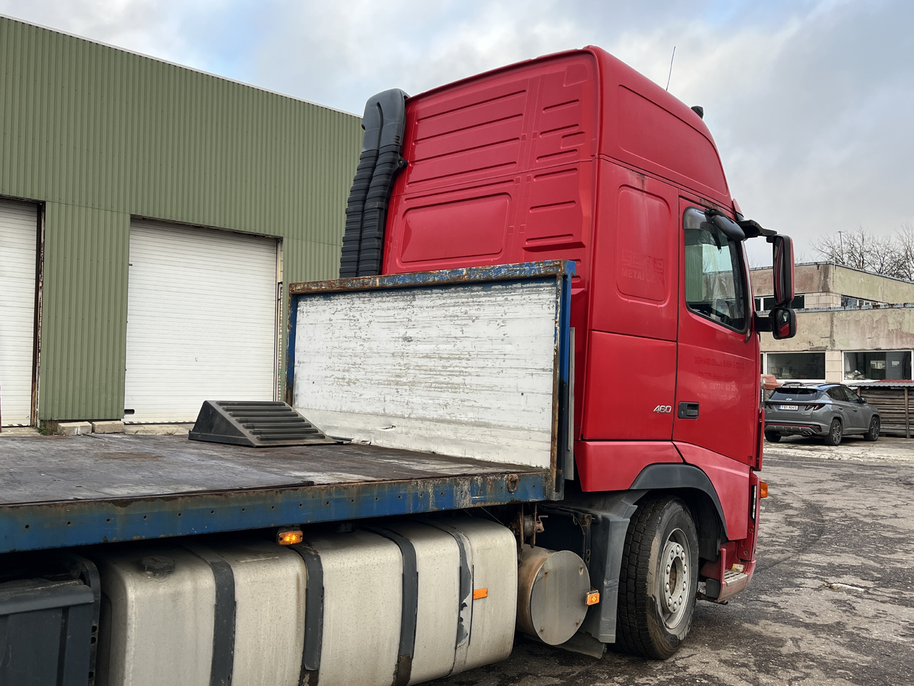 Volvo FH12 Flatbed Automatic 2006 - شاحنات مسطحة: صورة 5 Volvo FH12 Flatbed Automatic 2006 - شاحنات مسطحة: صورة 5