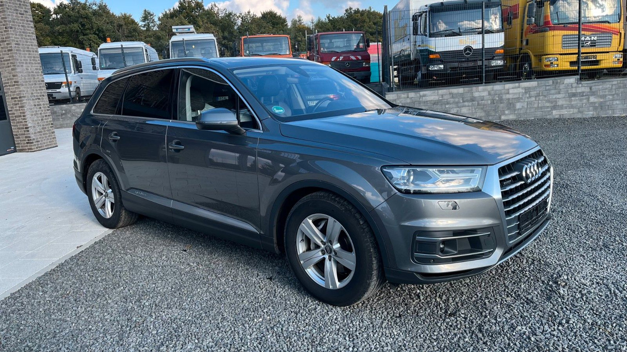 Audi Q7 3.0 TDI quattro Standheizung Allradl. Luftfe - سيارة دفع رباعي: صورة 3 Audi Q7 3.0 TDI quattro Standheizung Allradl. Luftfe - سيارة دفع رباعي: صورة 3