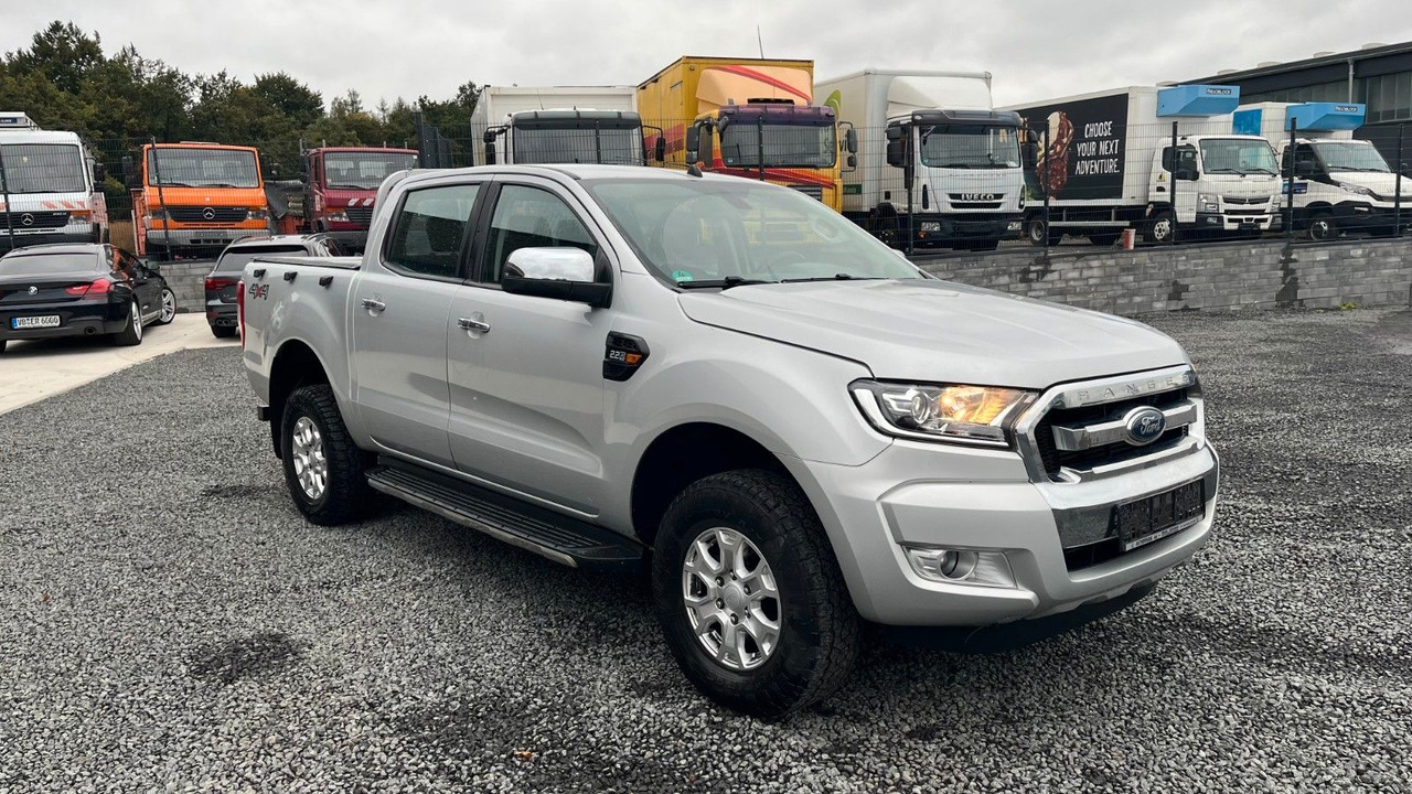 Ford Ranger XLT Doppelkabine 4x4 - سيارة دفع رباعي: صورة 3 Ford Ranger XLT Doppelkabine 4x4 - سيارة دفع رباعي: صورة 3