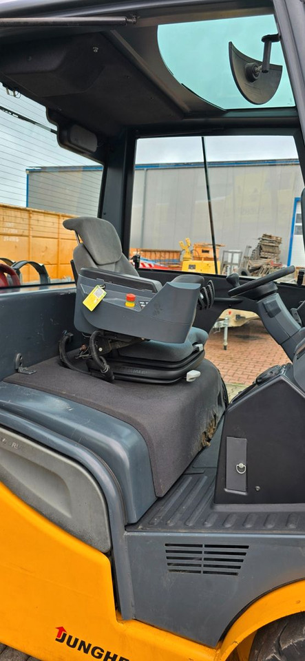 رافعة شوكية Jungheinrich TFG 550 S Stapler Frontstapler Gabelstapler: صورة 10 رافعة شوكية Jungheinrich TFG 550 S Stapler Frontstapler Gabelstapler: صورة 10