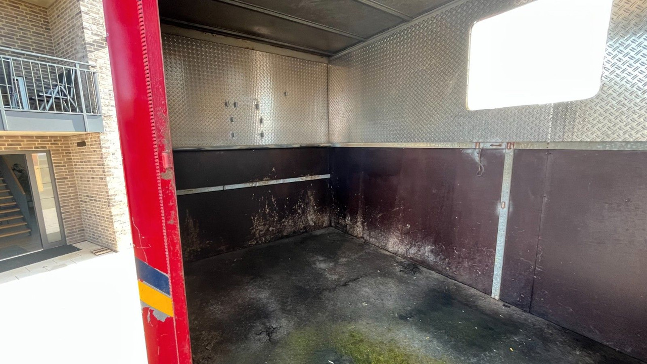 شاحنة نقل خيل MAN TGL 10.180 Euro 4  Pferdetransporter Horse MAN TGL 10.180 Euro 4  Pferdetransporter Horse: صورة 7