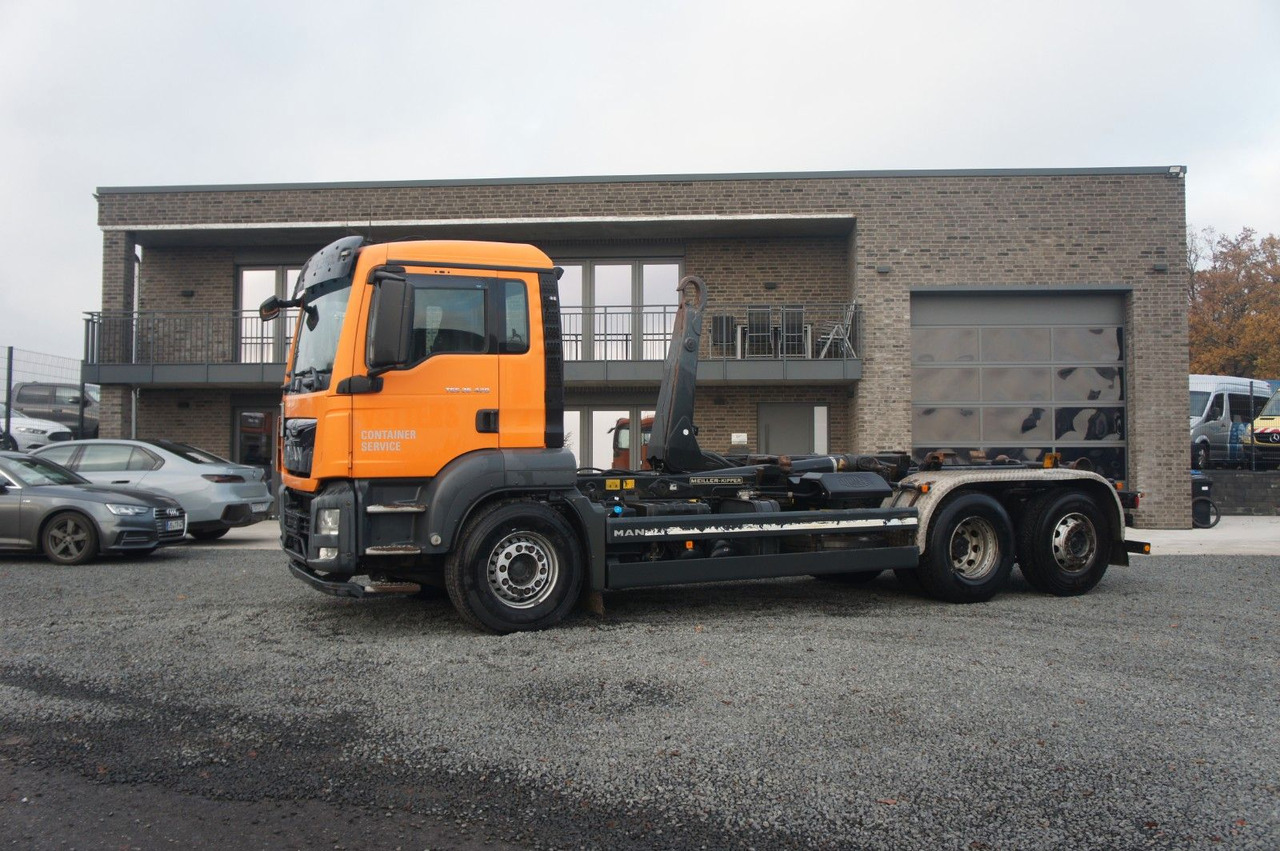 MAN TGS 26.420 Abrollkipper Meiller - شاحنة ذات خطاف: صورة 1 MAN TGS 26.420 Abrollkipper Meiller - شاحنة ذات خطاف: صورة 1