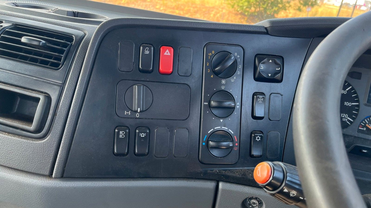 شاحنة ذات خطاف Mercedes-Benz 1318 1218 Abrollkipper Mercedes-Benz 1318 1218 Abrollkipper: صورة 8