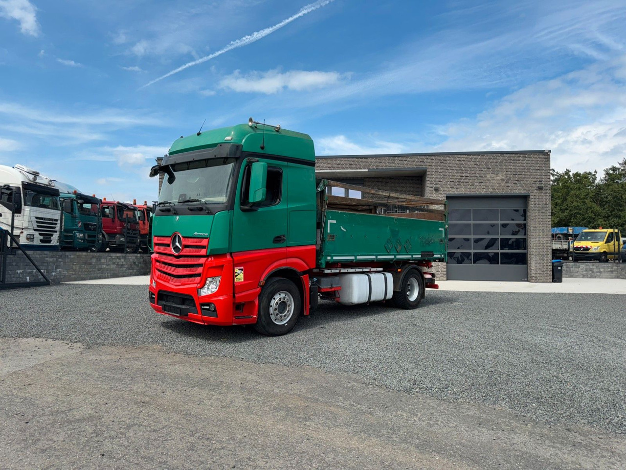 Mercedes-Benz Actros 1842 Kipper Dreiseitenkipper - شاحنة قلاب: صورة 2 Mercedes-Benz Actros 1842 Kipper Dreiseitenkipper - شاحنة قلاب: صورة 2