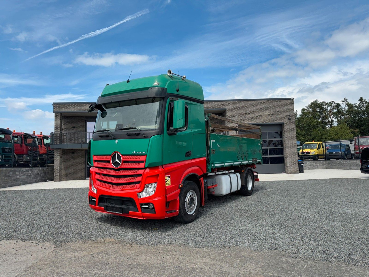 Mercedes-Benz Actros 1842 Kipper Dreiseitenkipper - شاحنة قلاب: صورة 1 Mercedes-Benz Actros 1842 Kipper Dreiseitenkipper - شاحنة قلاب: صورة 1