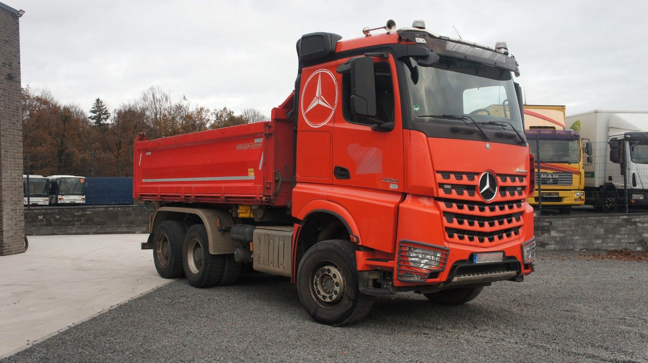 Mercedes-Benz Actros 2663 Dreiseitenkipper Meiller Bordmatik - شاحنة قلاب: صورة 3 Mercedes-Benz Actros 2663 Dreiseitenkipper Meiller Bordmatik - شاحنة قلاب: صورة 3