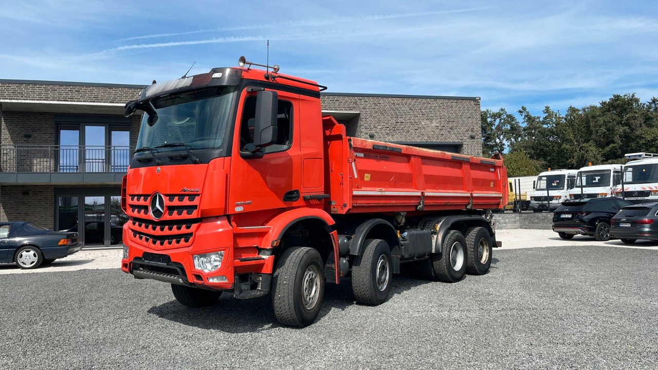 Mercedes-Benz Arocs 3245 Bordmatik Meiller Retarder - شاحنة قلاب: صورة 2 Mercedes-Benz Arocs 3245 Bordmatik Meiller Retarder - شاحنة قلاب: صورة 2
