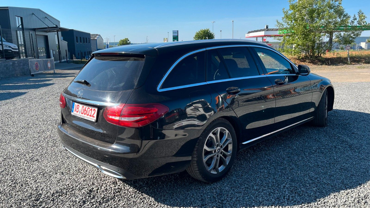 Mercedes-Benz C 220 C -Klasse T-Modell C 220 T BlueTec / d - سيارة: صورة 4 Mercedes-Benz C 220 C -Klasse T-Modell C 220 T BlueTec / d - سيارة: صورة 4