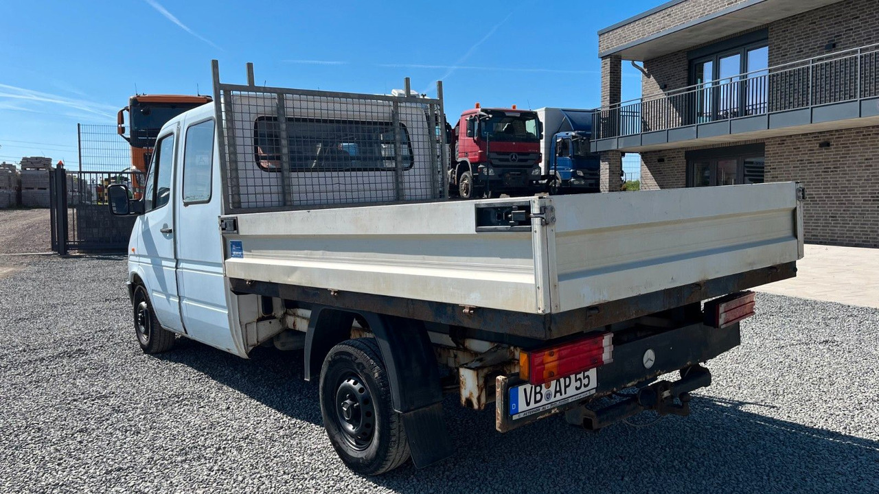 Mercedes-Benz Sprinter 312 D Pritsche Doka - شاحنة مفتوحة, الشاحنات الصغيرة كابينة مزدوجة: صورة 5 Mercedes-Benz Sprinter 312 D Pritsche Doka - شاحنة مفتوحة, الشاحنات الصغيرة كابينة مزدوجة: صورة 5