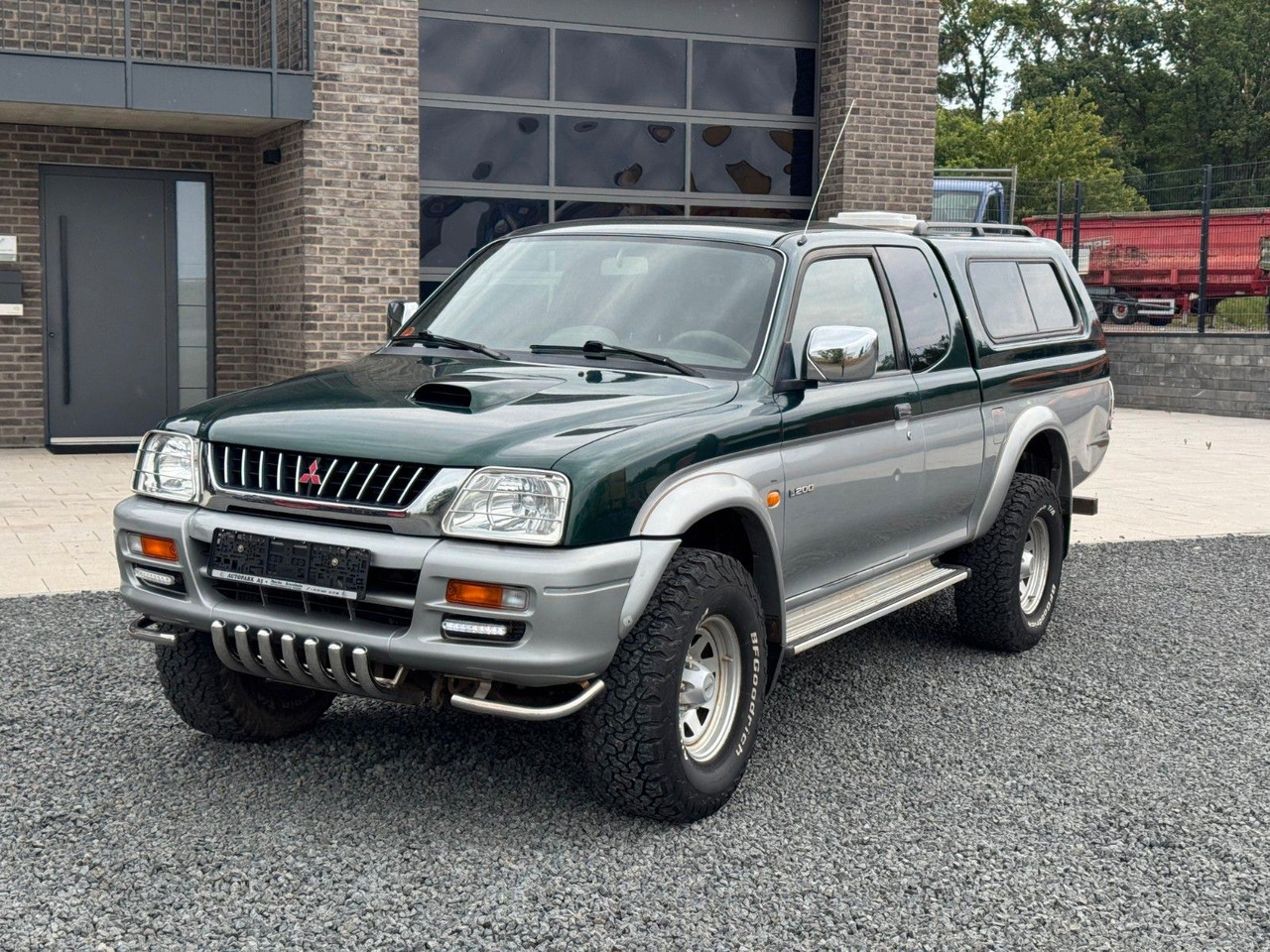 Mitsubishi L200 Klima - سيارة دفع رباعي: صورة 2 Mitsubishi L200 Klima - سيارة دفع رباعي: صورة 2