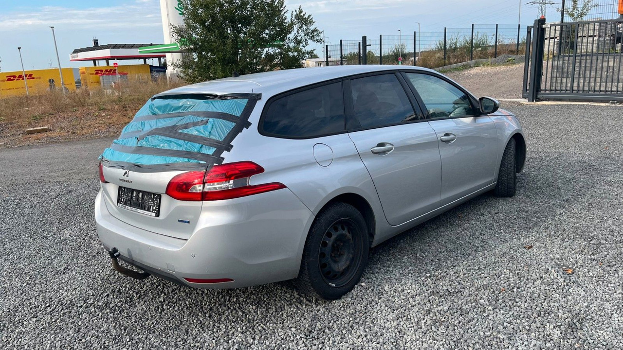 Peugeot 308 SW Active - سيارة ستيشن: صورة 4 Peugeot 308 SW Active - سيارة ستيشن: صورة 4