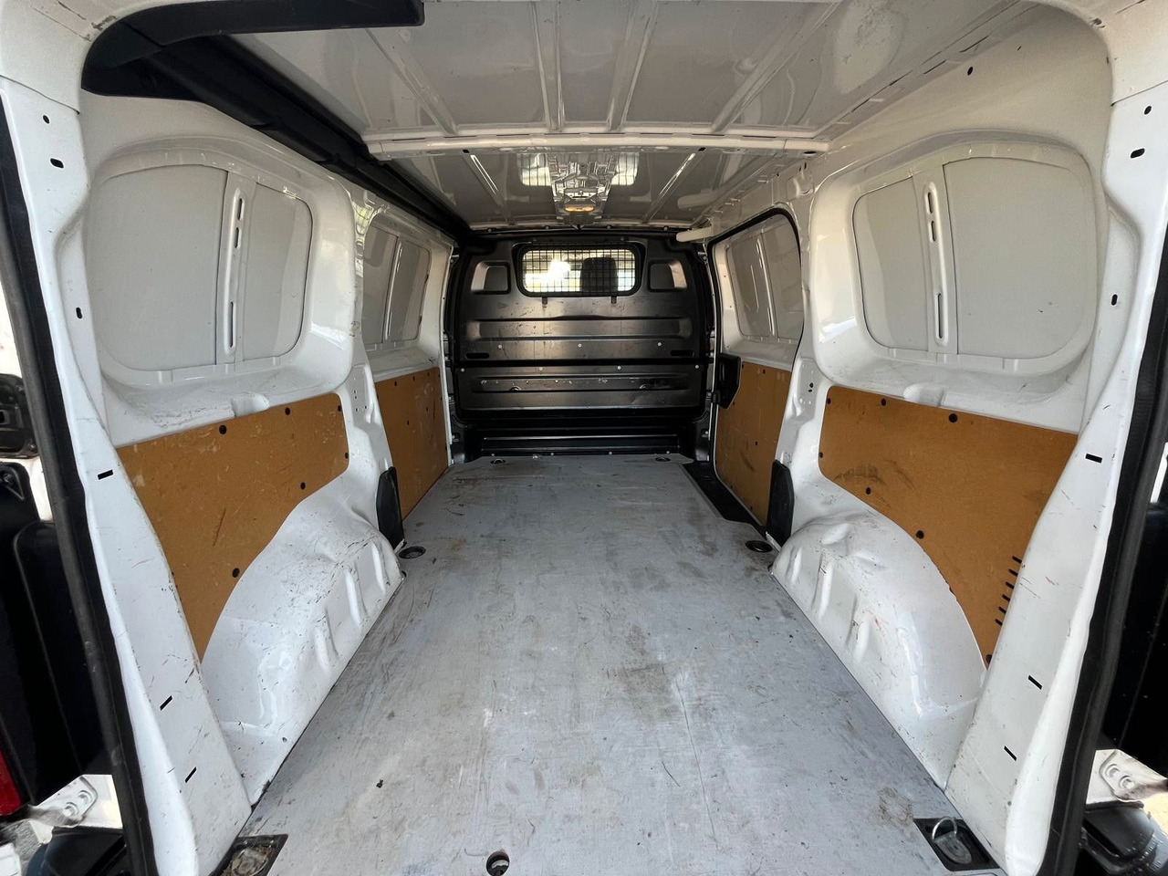 Peugeot Expert Kasten Premium L2 - فان المدمجة: صورة 5 Peugeot Expert Kasten Premium L2 - فان المدمجة: صورة 5