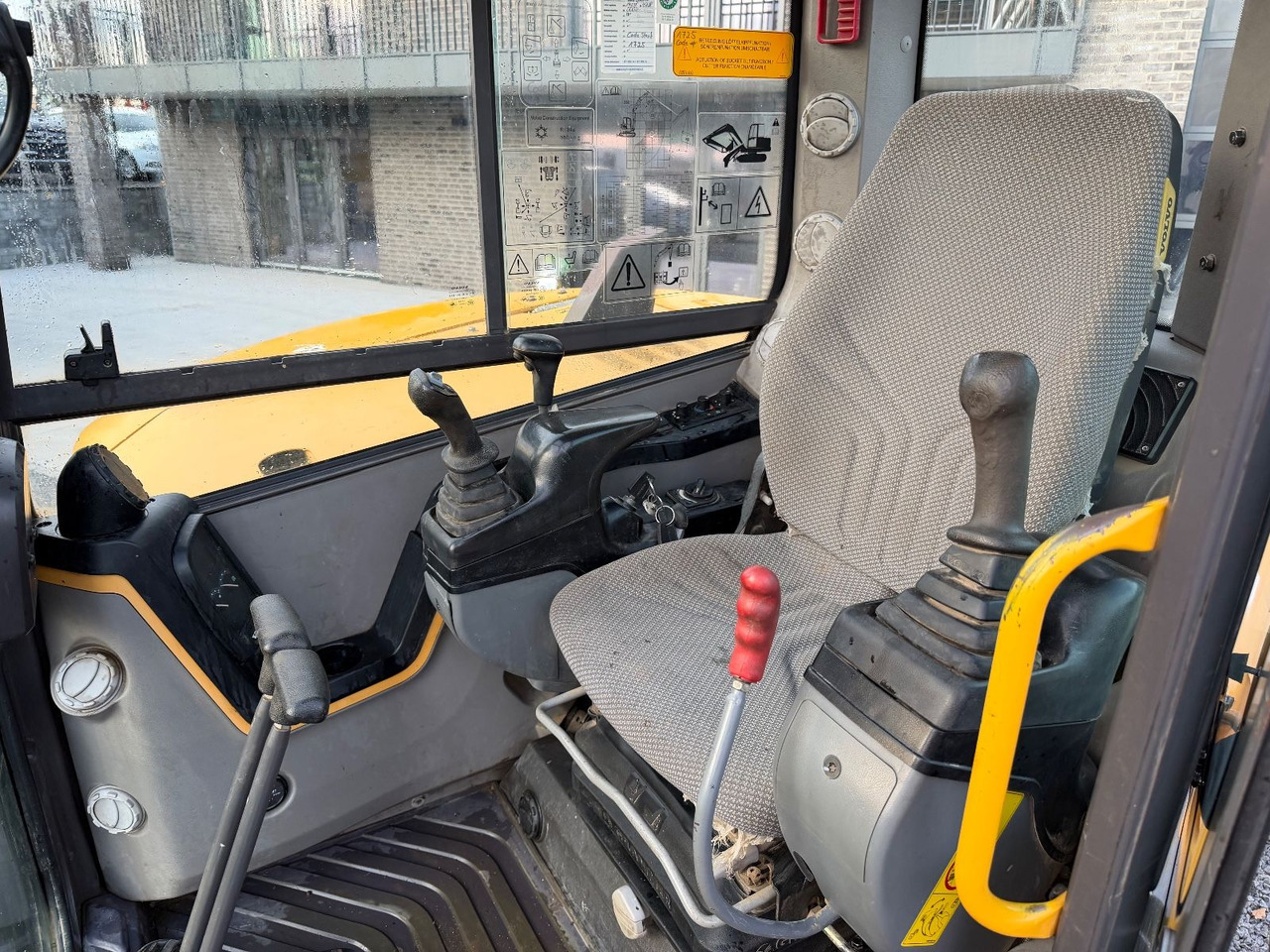 Volvo ECR 88 D Verstellauslger OQ Oilquick Volvo ECR 88 D Verstellauslger OQ Oilquick: صورة 17