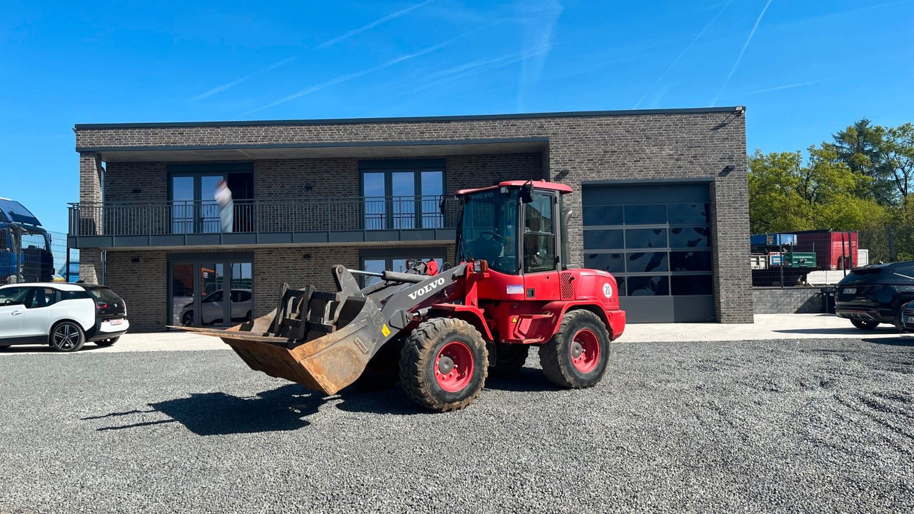 Volvo L35G Radlader 7200 Kg Schaufel Gabel Volvo L35G Radlader 7200 Kg Schaufel Gabel - اللودر بعجل: صورة 1 Volvo L35G Radlader 7200 Kg Schaufel Gabel Volvo L35G Radlader 7200 Kg Schaufel Gabel - اللودر بعجل: صورة 1