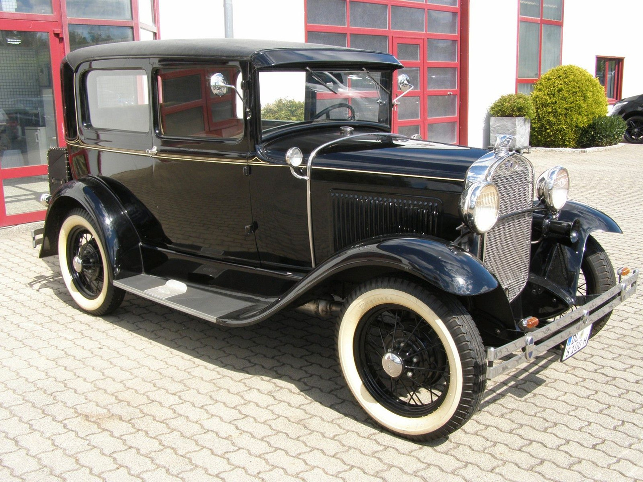 Ford MODELL A / TUDOR + H-Kennzeichen - سيدان: صورة 1 Ford MODELL A / TUDOR + H-Kennzeichen - سيدان: صورة 1