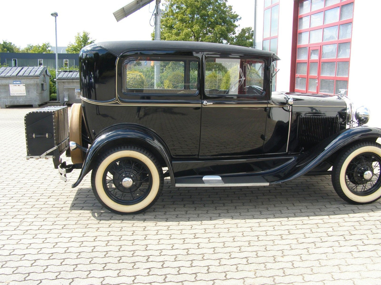 Ford MODELL A / TUDOR + H-Kennzeichen - سيدان: صورة 4 Ford MODELL A / TUDOR + H-Kennzeichen - سيدان: صورة 4
