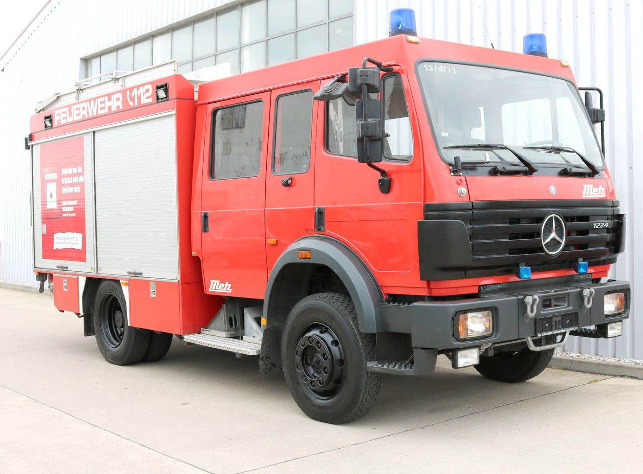 Mercedes-Benz SK 1224 4x4 DOKA + Lichtmast nur org. 22400 km - شاحنة: صورة 1 Mercedes-Benz SK 1224 4x4 DOKA + Lichtmast nur org. 22400 km - شاحنة: صورة 1