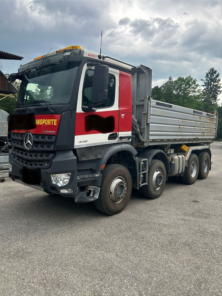 Mercedes-Benz Arocs 4145 8x4 - شاحنة قلاب: صورة 1 Mercedes-Benz Arocs 4145 8x4 - شاحنة قلاب: صورة 1