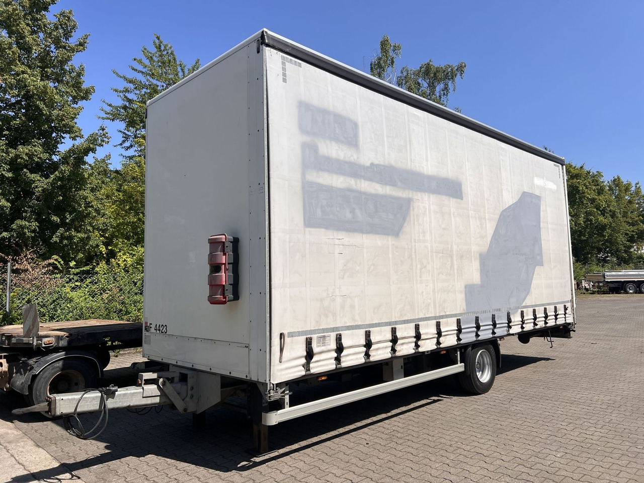 Ackermann 1 Achs Planenanhänger 10,5 t GG - مقطورة صندوق مغلق: صورة 4 Ackermann 1 Achs Planenanhänger 10,5 t GG - مقطورة صندوق مغلق: صورة 4