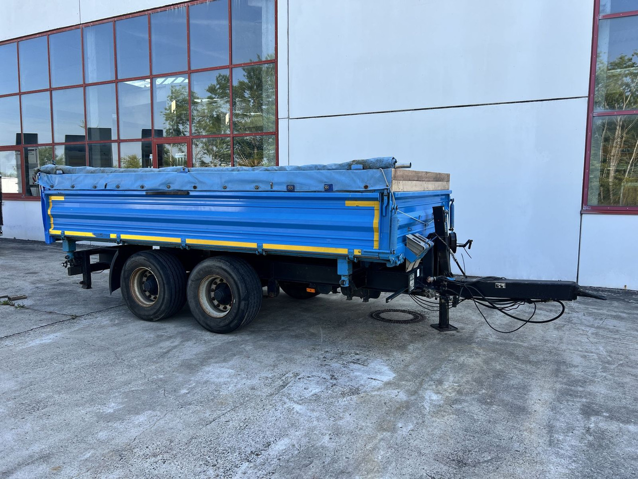 Blomenröhr 14 t Tandemkipper- Tieflader, Breitbereifung - مقطورة قلاب: صورة 1 Blomenröhr 14 t Tandemkipper- Tieflader, Breitbereifung - مقطورة قلاب: صورة 1