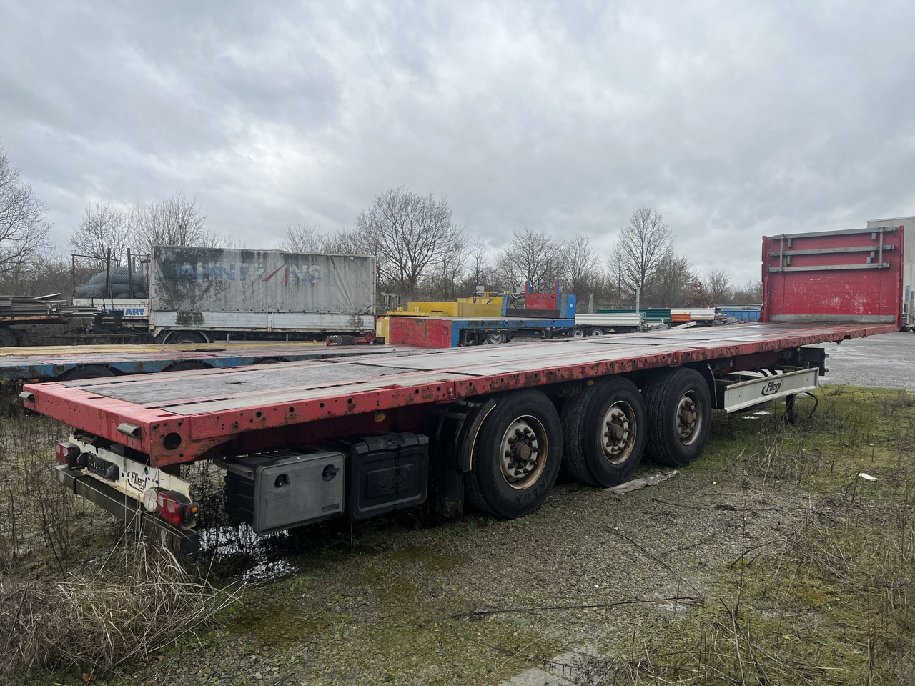 Fliegl SDS350 3 Achs Sattelauflieger - نصف مقطورة مسطحة: صورة 1 Fliegl SDS350 3 Achs Sattelauflieger - نصف مقطورة مسطحة: صورة 1