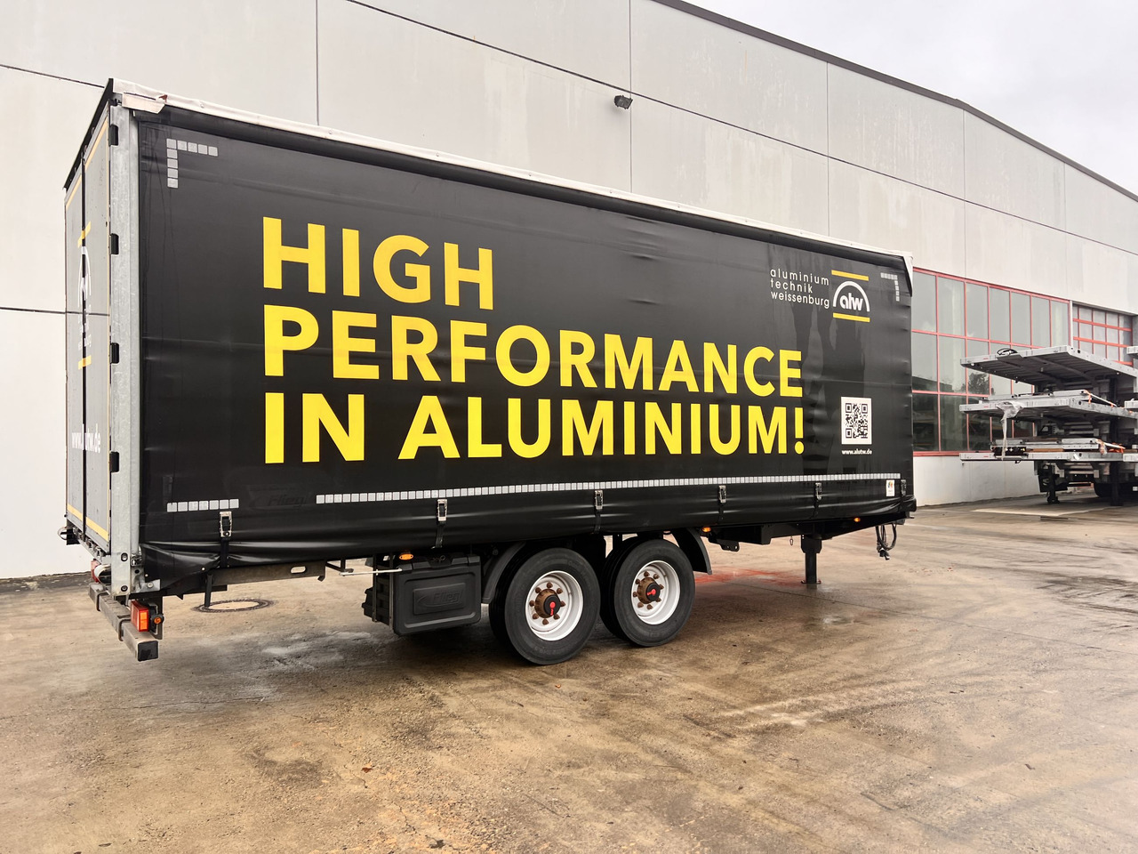 Fliegl TPS135 13,5 t Tandemplanenanhänger, neuwertig - مقطورة ستارة جانبية: صورة 4 Fliegl TPS135 13,5 t Tandemplanenanhänger, neuwertig - مقطورة ستارة جانبية: صورة 4