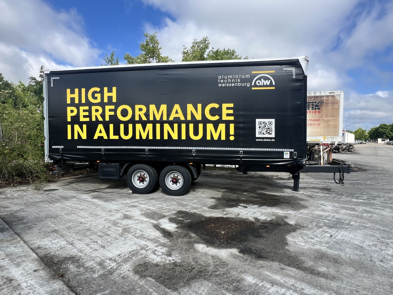 Fliegl TPS135 13,5 t Tandemplanenanhänger, neuwertig - مقطورة ستارة جانبية: صورة 1 Fliegl TPS135 13,5 t Tandemplanenanhänger, neuwertig - مقطورة ستارة جانبية: صورة 1