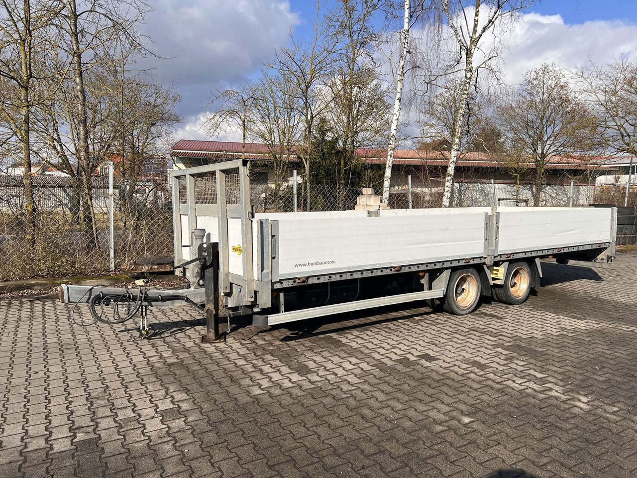 Humbaur 14,4 t Tandem- Pritschenanhänger- Tieflader - مقطورة مسطحة منخفضة: صورة 2 Humbaur 14,4 t Tandem- Pritschenanhänger- Tieflader - مقطورة مسطحة منخفضة: صورة 2