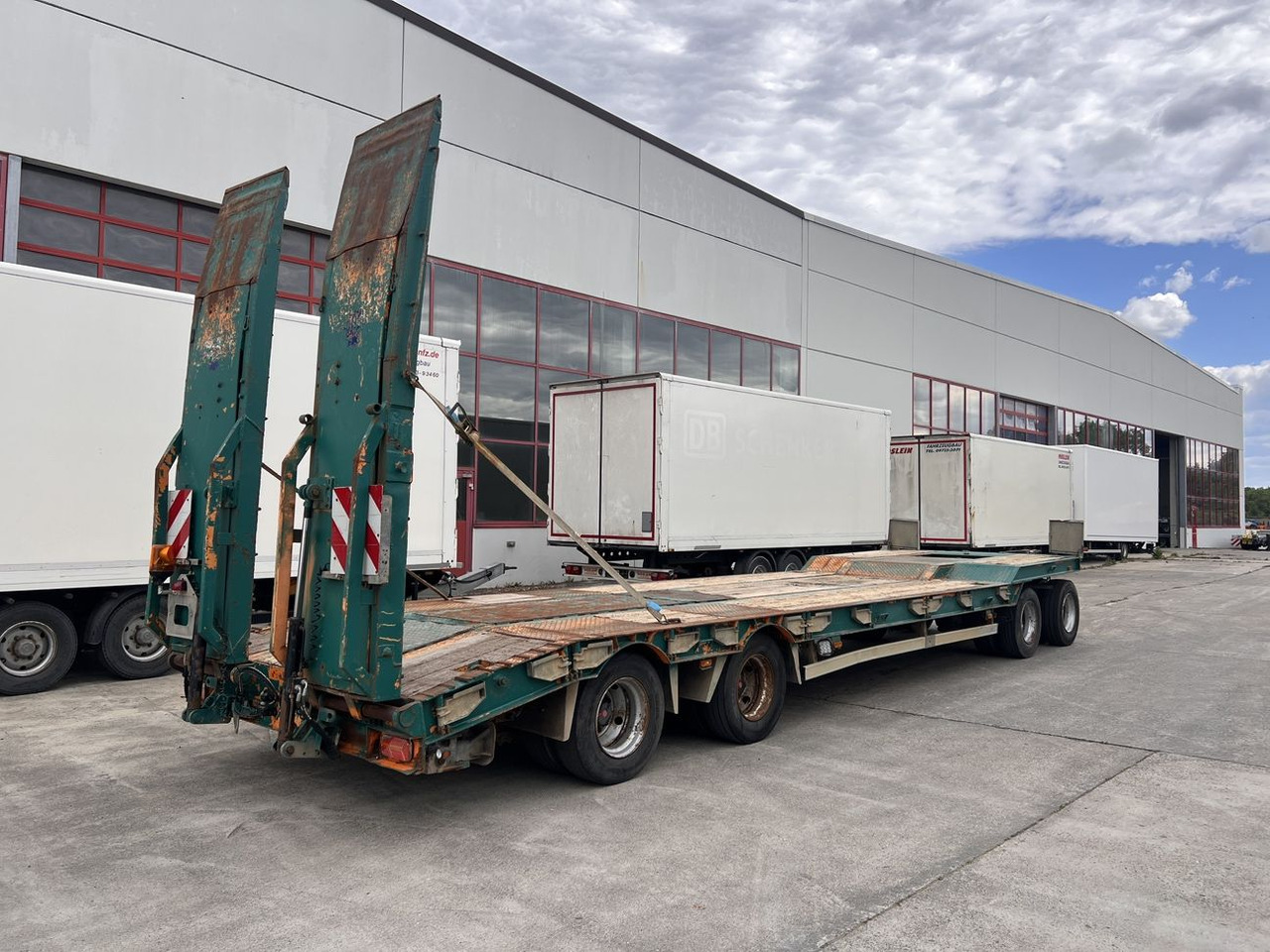 Humbaur HTD 409525-4A  4 Achs Tiefladeranhänger, kein Müller Mitteltal - مقطورة مسطحة منخفضة: صورة 3 Humbaur HTD 409525-4A  4 Achs Tiefladeranhänger, kein Müller Mitteltal - مقطورة مسطحة منخفضة: صورة 3