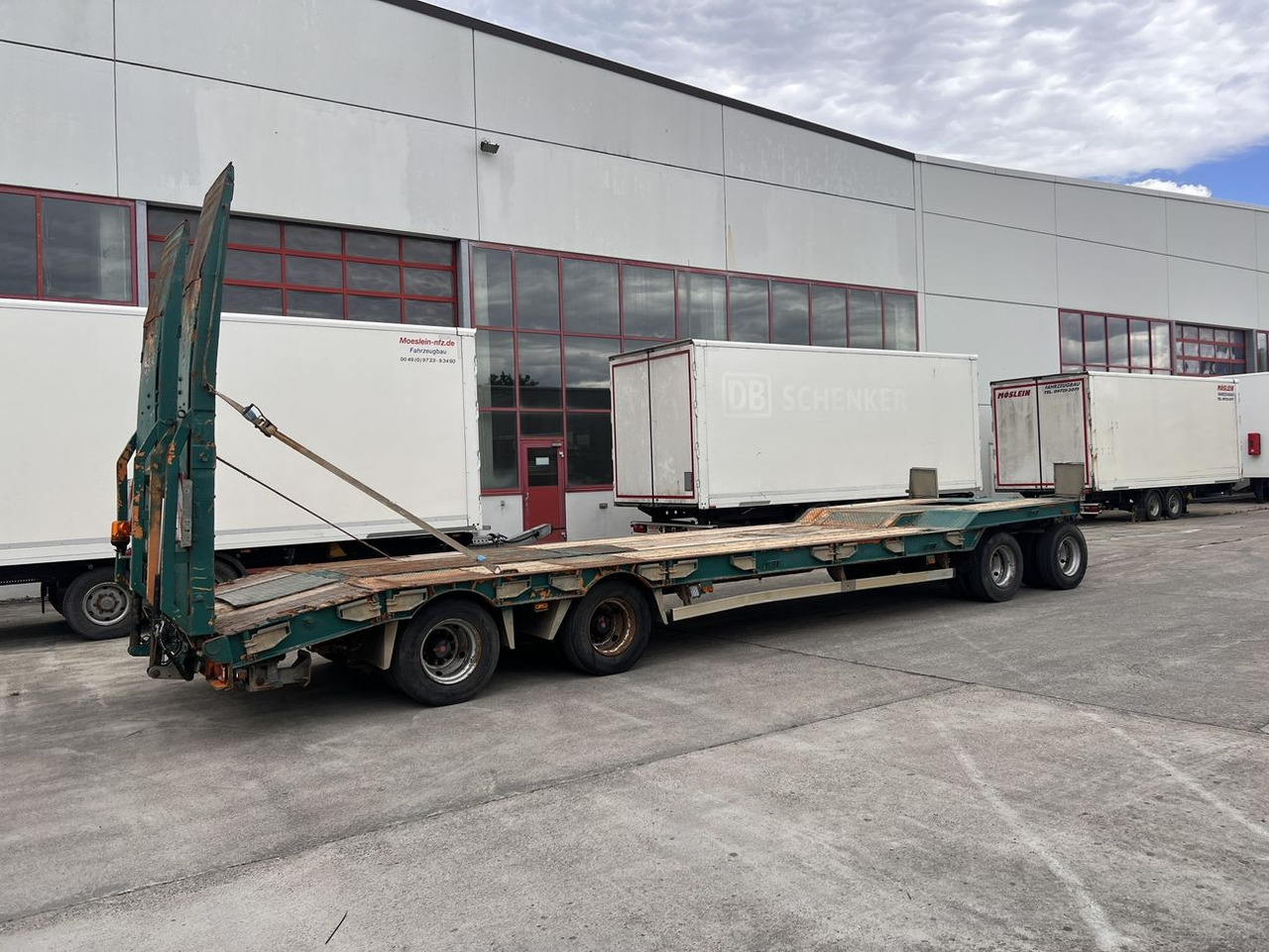 Humbaur HTD 409525-4A  4 Achs Tiefladeranhänger, kein Müller Mitteltal - مقطورة مسطحة منخفضة: صورة 5 Humbaur HTD 409525-4A  4 Achs Tiefladeranhänger, kein Müller Mitteltal - مقطورة مسطحة منخفضة: صورة 5