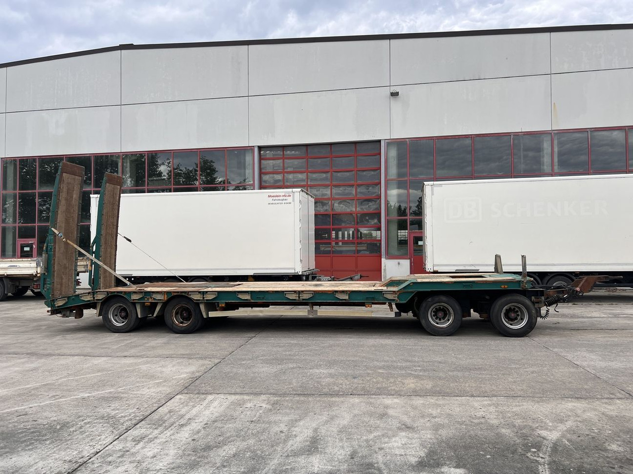 Humbaur HTD 409525-4A  4 Achs Tiefladeranhänger, kein Müller Mitteltal - مقطورة مسطحة منخفضة: صورة 1 Humbaur HTD 409525-4A  4 Achs Tiefladeranhänger, kein Müller Mitteltal - مقطورة مسطحة منخفضة: صورة 1