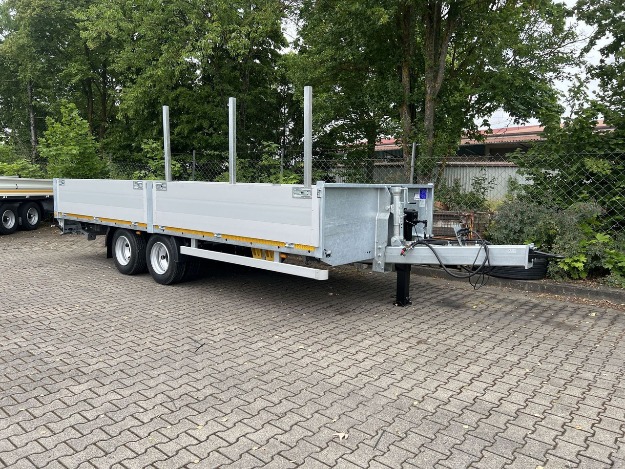 Möslein 14,4 t Tandem- Pritschenanhänger- Tieflader - مقطورات مسطحة: صورة 4 Möslein 14,4 t Tandem- Pritschenanhänger- Tieflader - مقطورات مسطحة: صورة 4