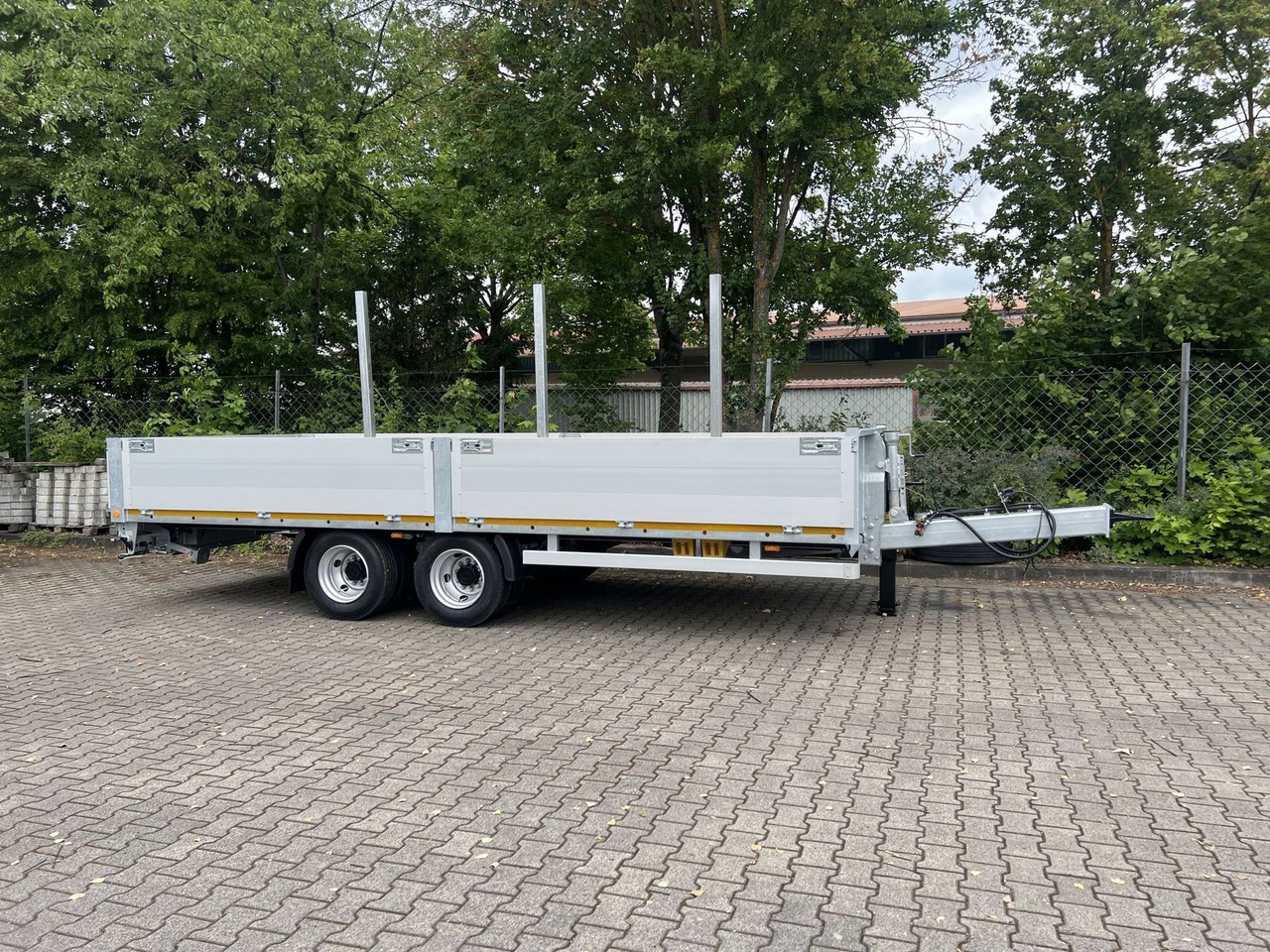 Möslein 14,4 t Tandem- Pritschenanhänger- Tieflader - مقطورات مسطحة: صورة 1 Möslein 14,4 t Tandem- Pritschenanhänger- Tieflader - مقطورات مسطحة: صورة 1