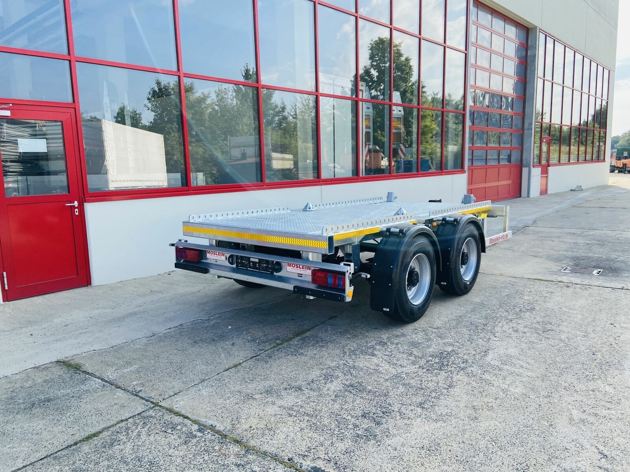 Möslein 14 t GG Tandem- Muldenanhänger - مقطورات مسطحة: صورة 2 Möslein 14 t GG Tandem- Muldenanhänger - مقطورات مسطحة: صورة 2