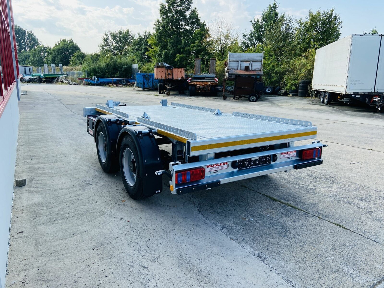 Möslein 14 t GG Tandem- Muldenanhänger - مقطورات مسطحة: صورة 3 Möslein 14 t GG Tandem- Muldenanhänger - مقطورات مسطحة: صورة 3