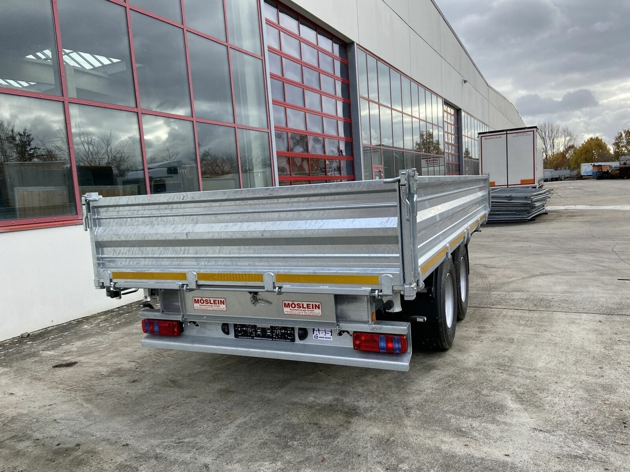 Möslein 14 t Kipper Tieflader 5,70 m lang, Breite Reife - مقطورة قلاب: صورة 5 Möslein 14 t Kipper Tieflader 5,70 m lang, Breite Reife - مقطورة قلاب: صورة 5
