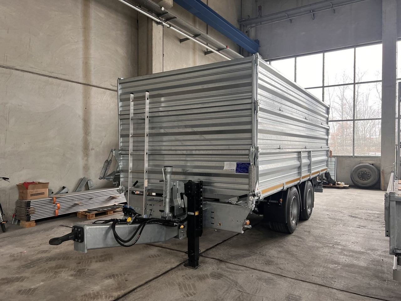 Möslein 19 t Tandem Kipper Tieflader2 x Aufsatzbordwänd - مقطورة قلاب: صورة 3 Möslein 19 t Tandem Kipper Tieflader2 x Aufsatzbordwänd - مقطورة قلاب: صورة 3