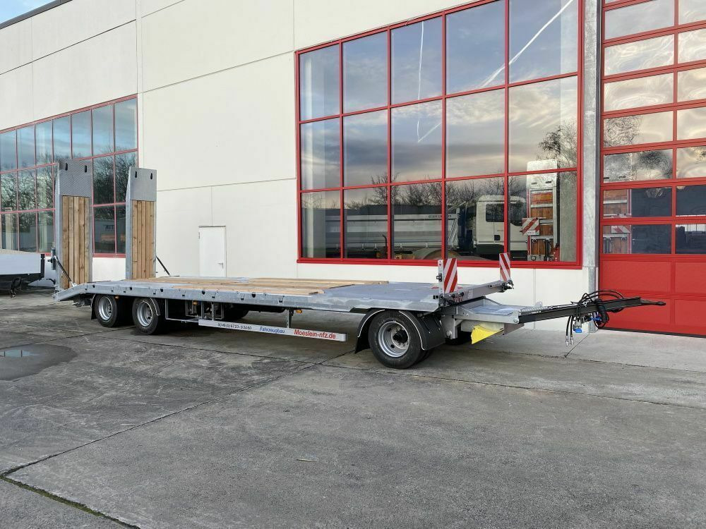 Möslein 3 Achs Tieflader mit gerader Ladefläche 9 m, Ne - مقطورة مسطحة منخفضة: صورة 4 Möslein 3 Achs Tieflader mit gerader Ladefläche 9 m, Ne - مقطورة مسطحة منخفضة: صورة 4