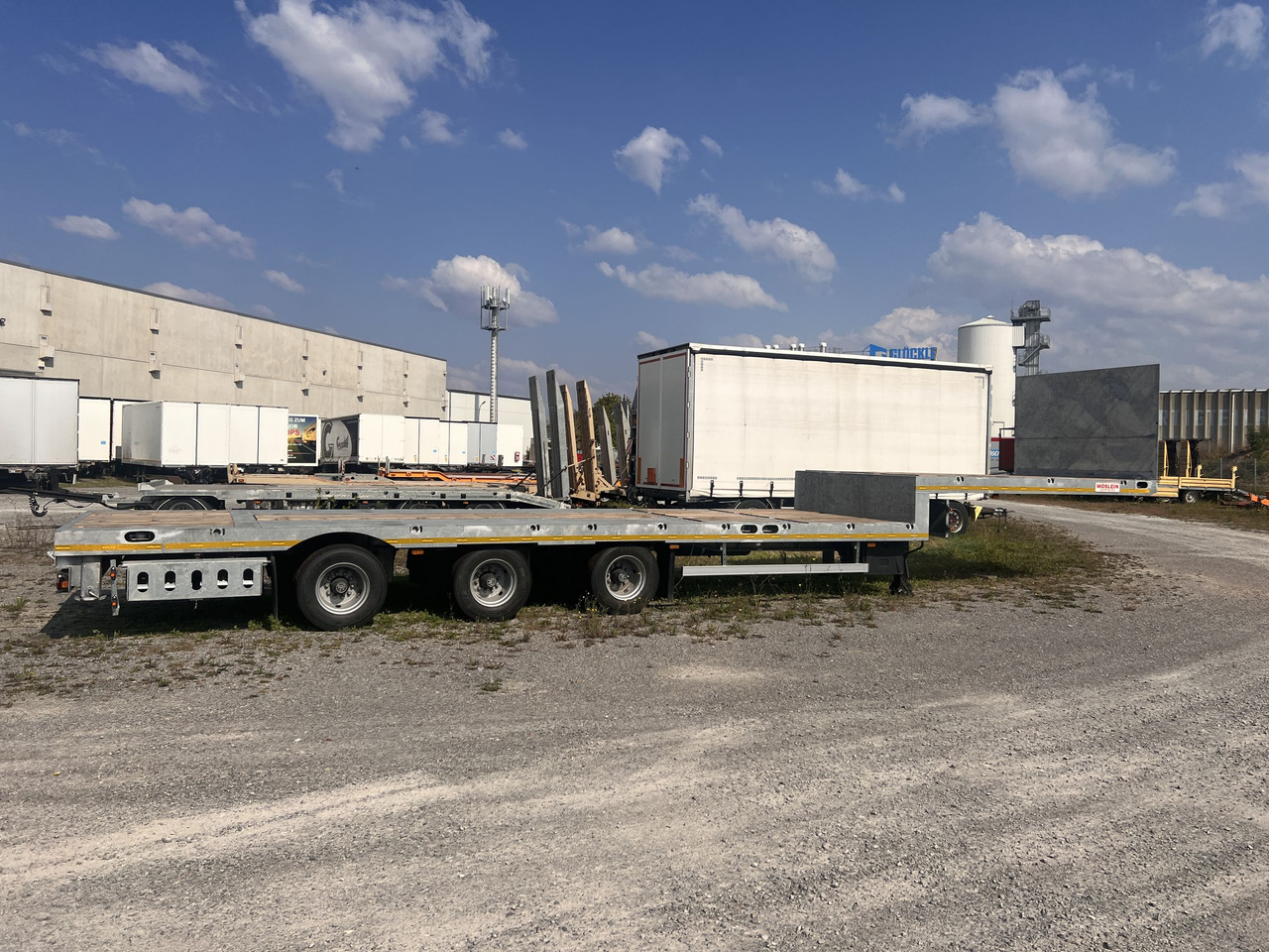 Möslein ST 3 Plato 8,7 3 Achs Satteltieflader Plato 45 t GGfür Fertigteile, Baumaschinen - عربة منخفضة مسطحة نصف مقطورة: صورة 4 Möslein ST 3 Plato 8,7 3 Achs Satteltieflader Plato 45 t GGfür Fertigteile, Baumaschinen - عربة منخفضة مسطحة نصف مقطورة: صورة 4