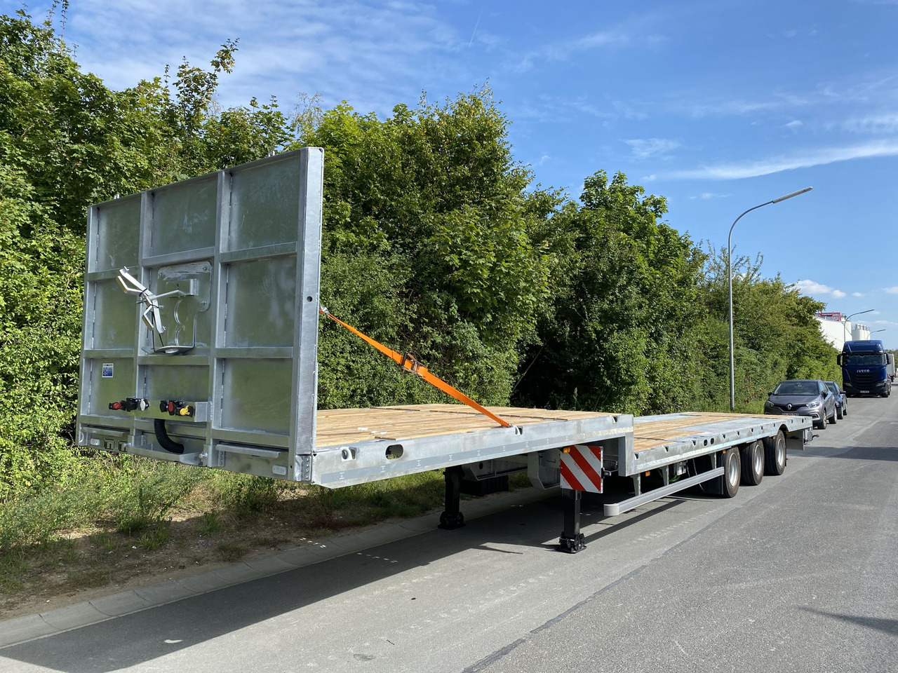Möslein ST 3-Plato 9,4 3 Achs Satteltieflader Plato 45 t GGfür Fertigteile, Baumaschinen oder Container - عربة منخفضة مسطحة نصف مقطورة: صورة 3 Möslein ST 3-Plato 9,4 3 Achs Satteltieflader Plato 45 t GGfür Fertigteile, Baumaschinen oder Container - عربة منخفضة مسطحة نصف مقطورة: صورة 3