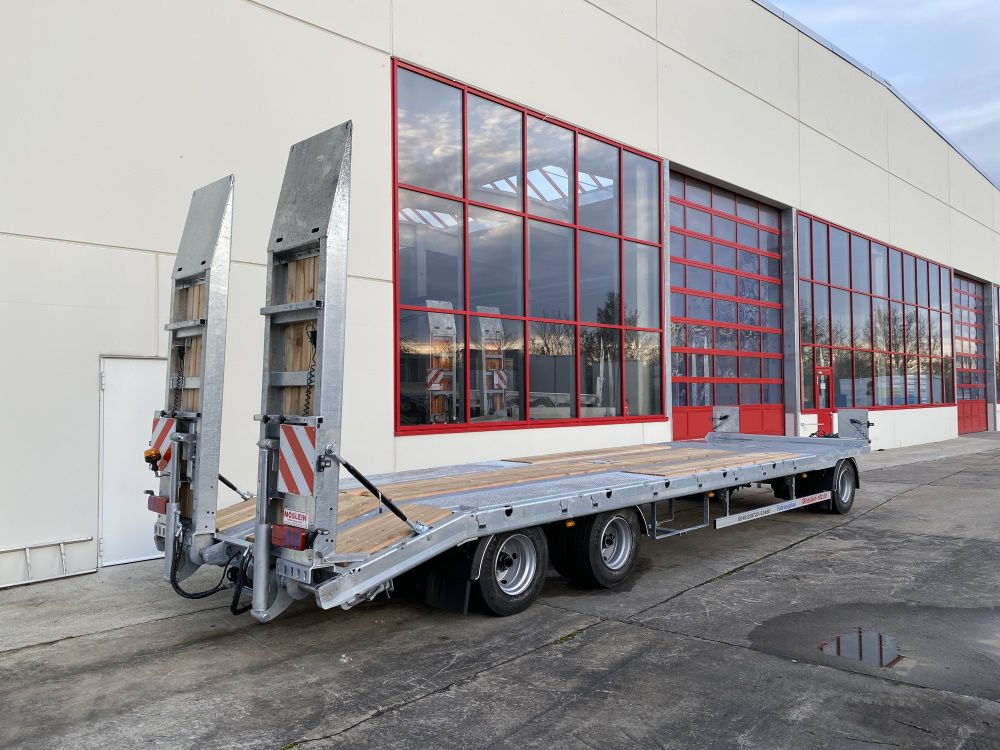 Möslein T 3-8,20 P VB H1 Blatt 3 Achs Tieflader mit gerader Ladefläche 8,10 m, Neufahrzeug - مقطورة مسطحة منخفضة: صورة 3 Möslein T 3-8,20 P VB H1 Blatt 3 Achs Tieflader mit gerader Ladefläche 8,10 m, Neufahrzeug - مقطورة مسطحة منخفضة: صورة 3