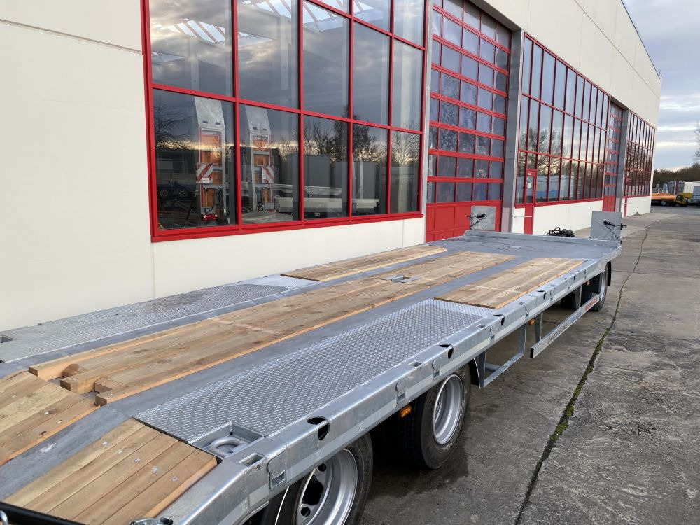 Möslein T 3-9,20 F Blatt 3 Achs Tieflader mit gerader Ladefläche 9 m, Neufahrzeug - مقطورة مسطحة منخفضة: صورة 5 Möslein T 3-9,20 F Blatt 3 Achs Tieflader mit gerader Ladefläche 9 m, Neufahrzeug - مقطورة مسطحة منخفضة: صورة 5
