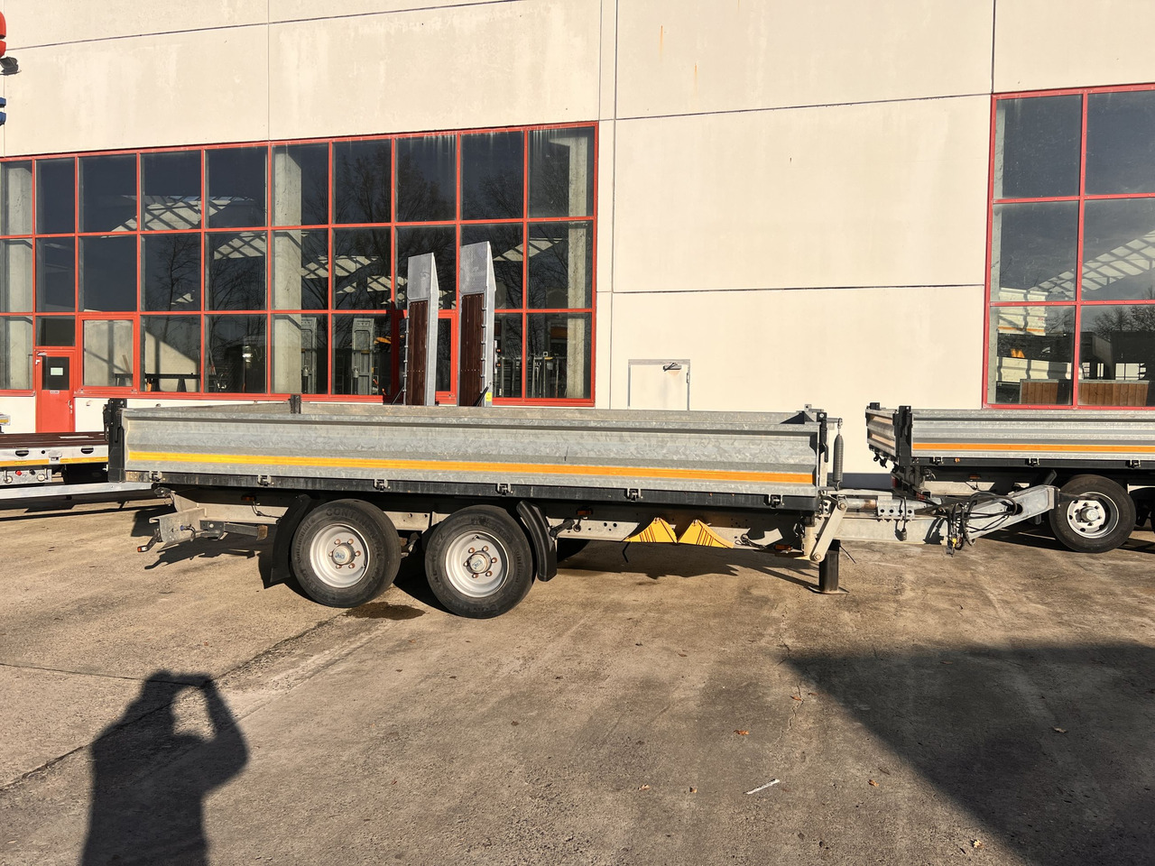 Möslein TDS 13 Schwebheim 13 t Tandemkipper- Tieflader - مقطورة قلاب: صورة 1 Möslein TDS 13 Schwebheim 13 t Tandemkipper- Tieflader - مقطورة قلاب: صورة 1