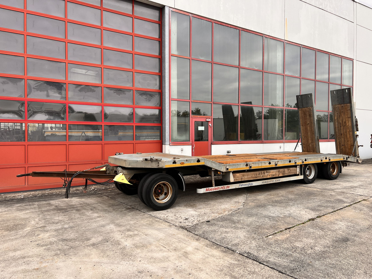 Möslein TF3 Schwebheim 3 Achs Tiefladeranhänger - مقطورة مسطحة منخفضة: صورة 5 Möslein TF3 Schwebheim 3 Achs Tiefladeranhänger - مقطورة مسطحة منخفضة: صورة 5