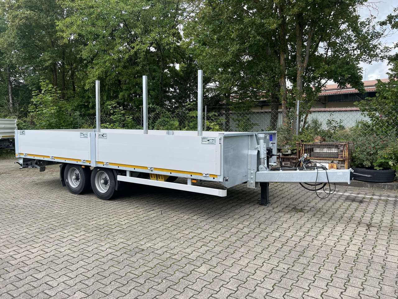 Möslein THT 11 G 6,2 L Tandem- Pritschenanhänger- Tieflader - مقطورات مسطحة: صورة 1 Möslein THT 11 G 6,2 L Tandem- Pritschenanhänger- Tieflader - مقطورات مسطحة: صورة 1